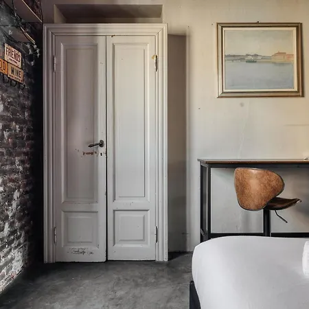 아파트 Nyc-style Industrial On Navigli *