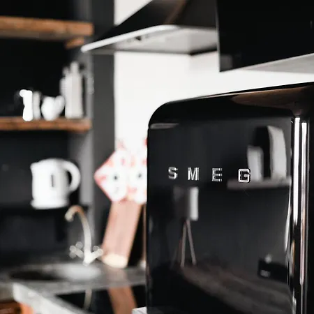 Nyc-style Industrial On Navigli 아파트 밀라노